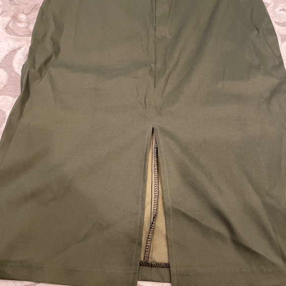 Olive skirt size 6 - Picture 3 of 3